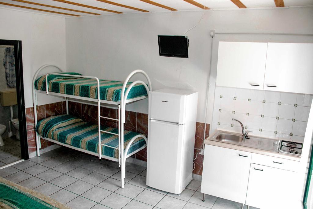 Villaggio Camping Rancho Каньяно-Варано Экстерьер фото